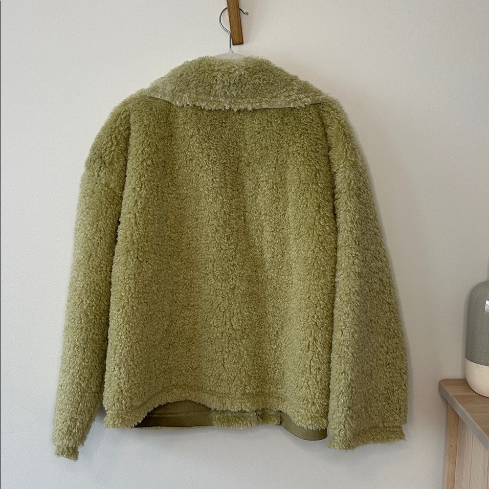 Moon River Sherpa Coat - Picture 4 of 7